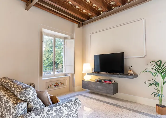 Noble Floor - Panoramic Luxury