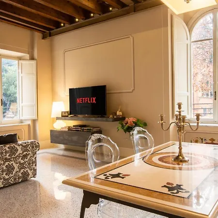 Noble Floor - Luxury Apartment *