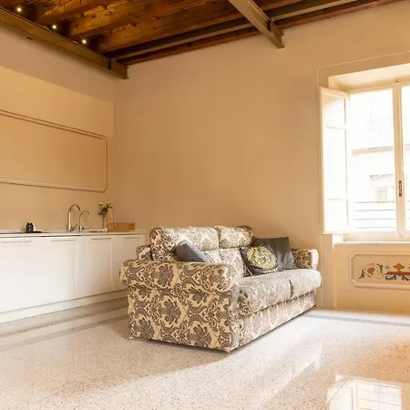 Noble Floor - Luxury Apartment Lucca
