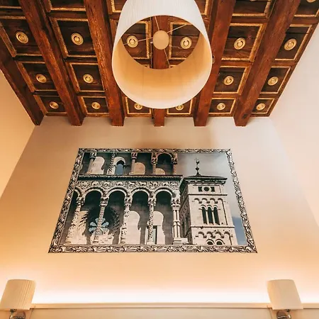 Noble Floor - Luxury
